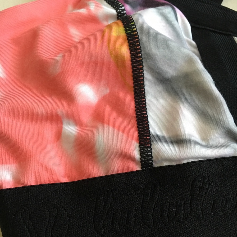 Lululemon | RARE Hot Class Bra - Picture 3 of 7